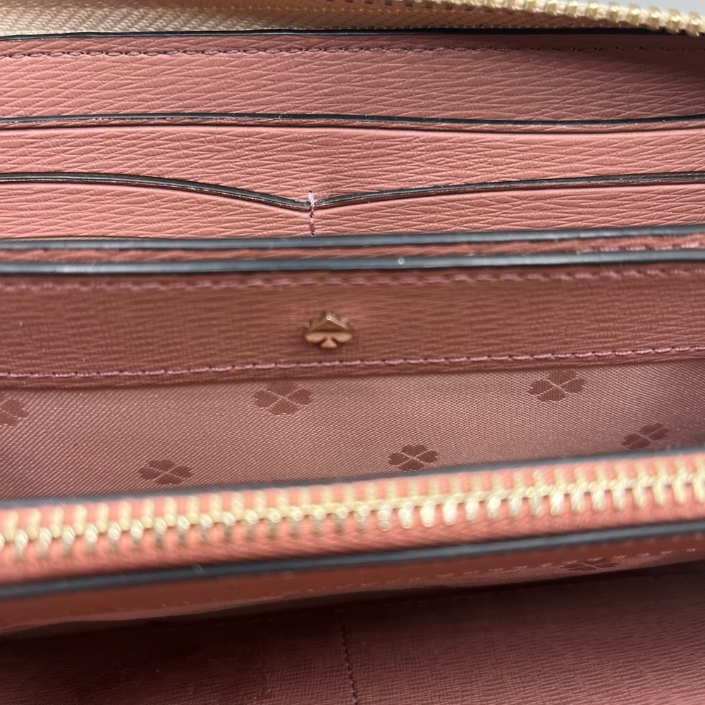 Kate Spade light pink wallet - Picture 5 of 11